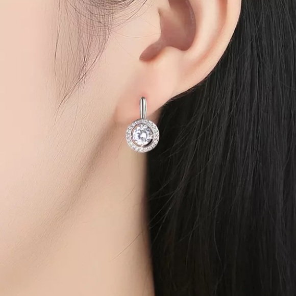 New 925 Sterling Silver Round Stud Diamon Earrings - Picture 3 of 5